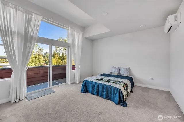 $889,500 | 369 East Park Street, Unit D3, North Bend, WA 98045