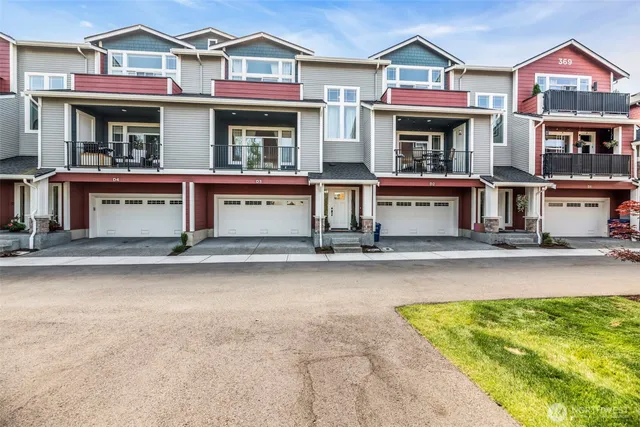 $889,500 | 369 East Park Street, Unit D3, North Bend, WA 98045