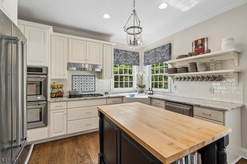 44 Millbrook Road New Vernon, NJ 07976 - Photo 17 of 45