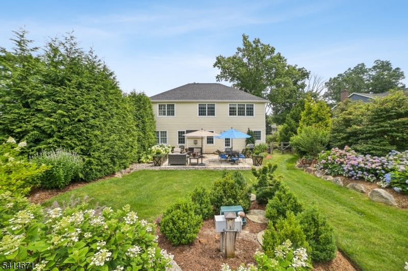 44 Millbrook Road New Vernon, NJ 07976 - Photo 41 of 45