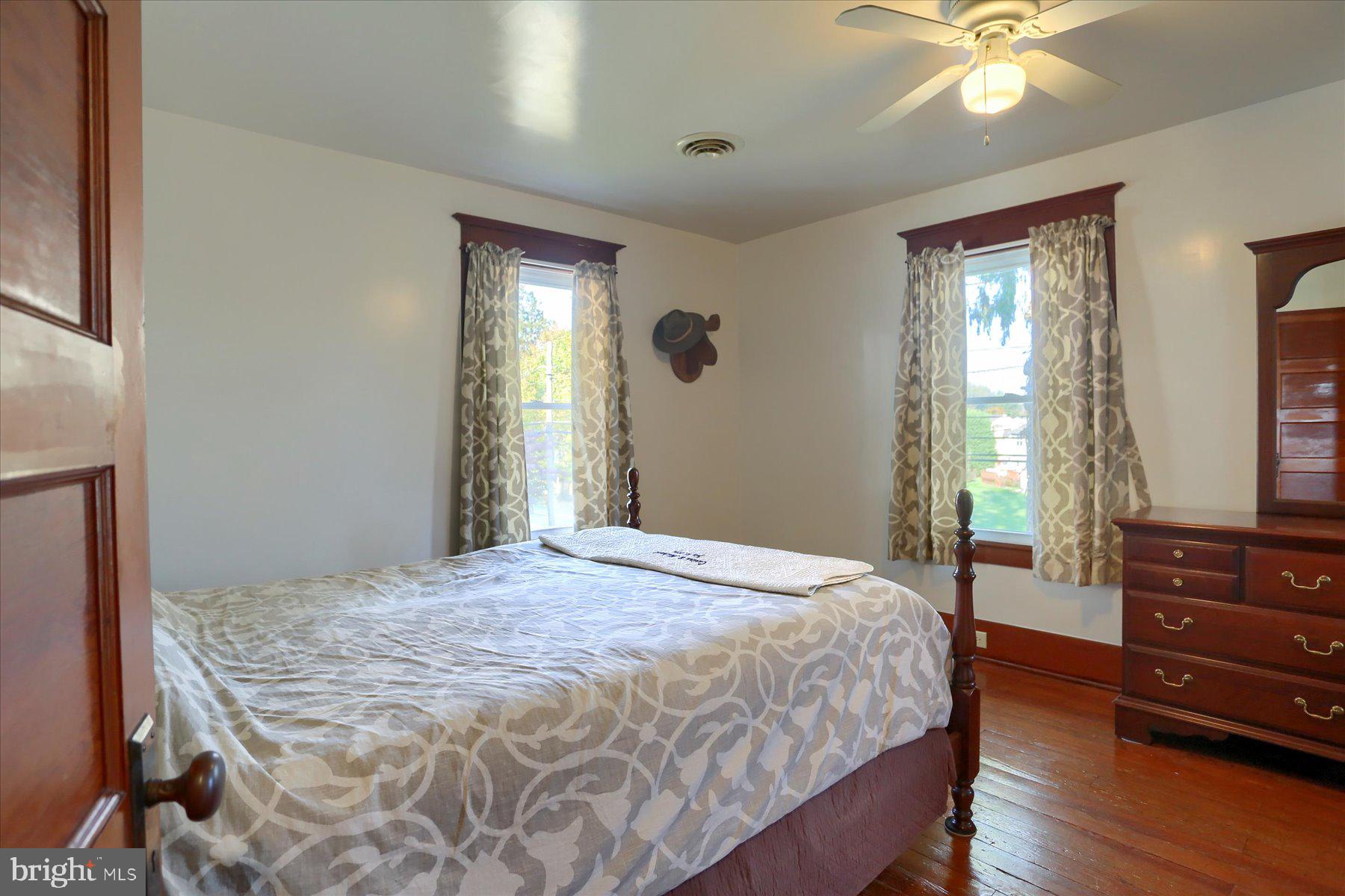 1738 Lampeter Road Lancaster, PA 17602 - Photo 11 of 24