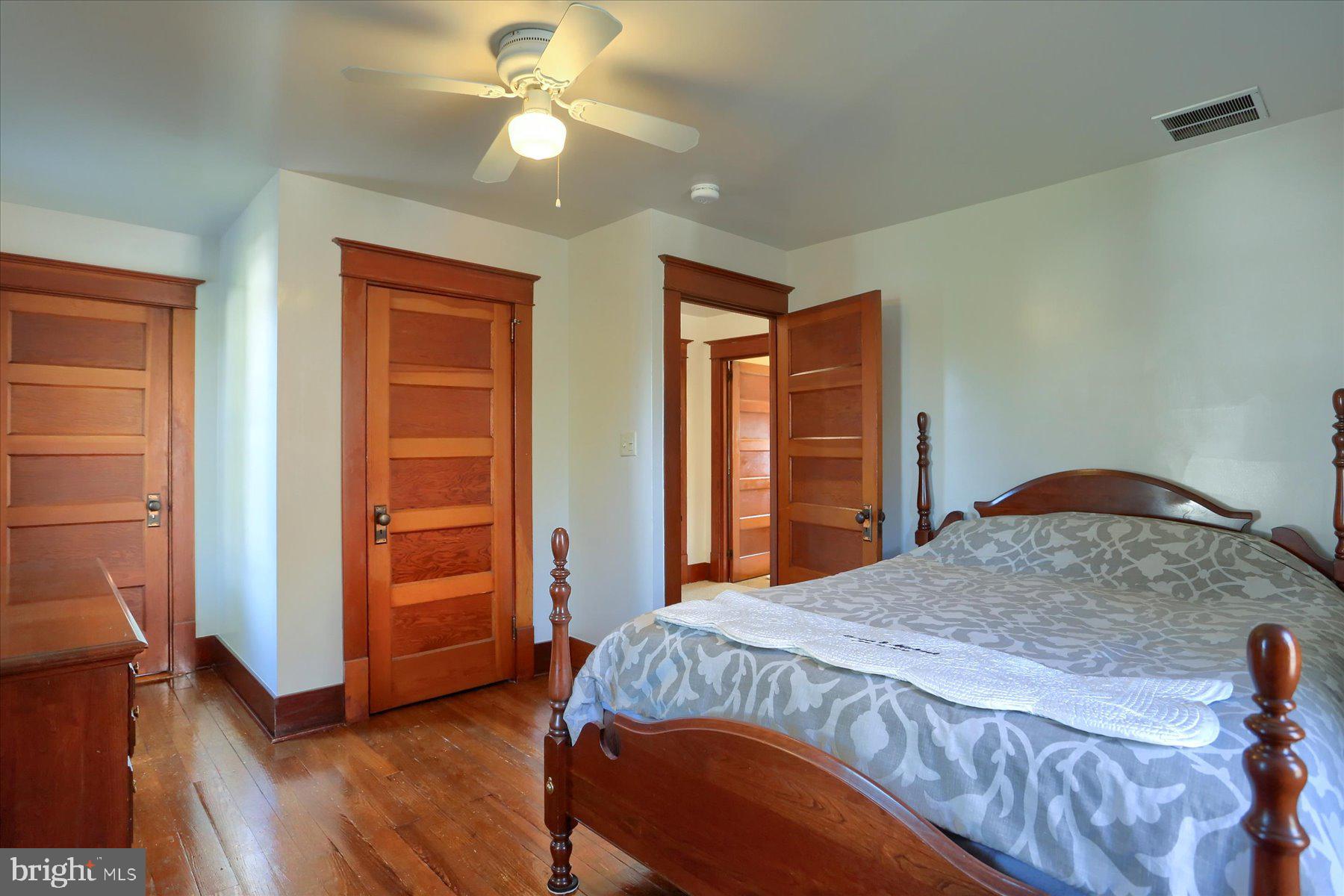 1738 Lampeter Road Lancaster, PA 17602 - Photo 10 of 24