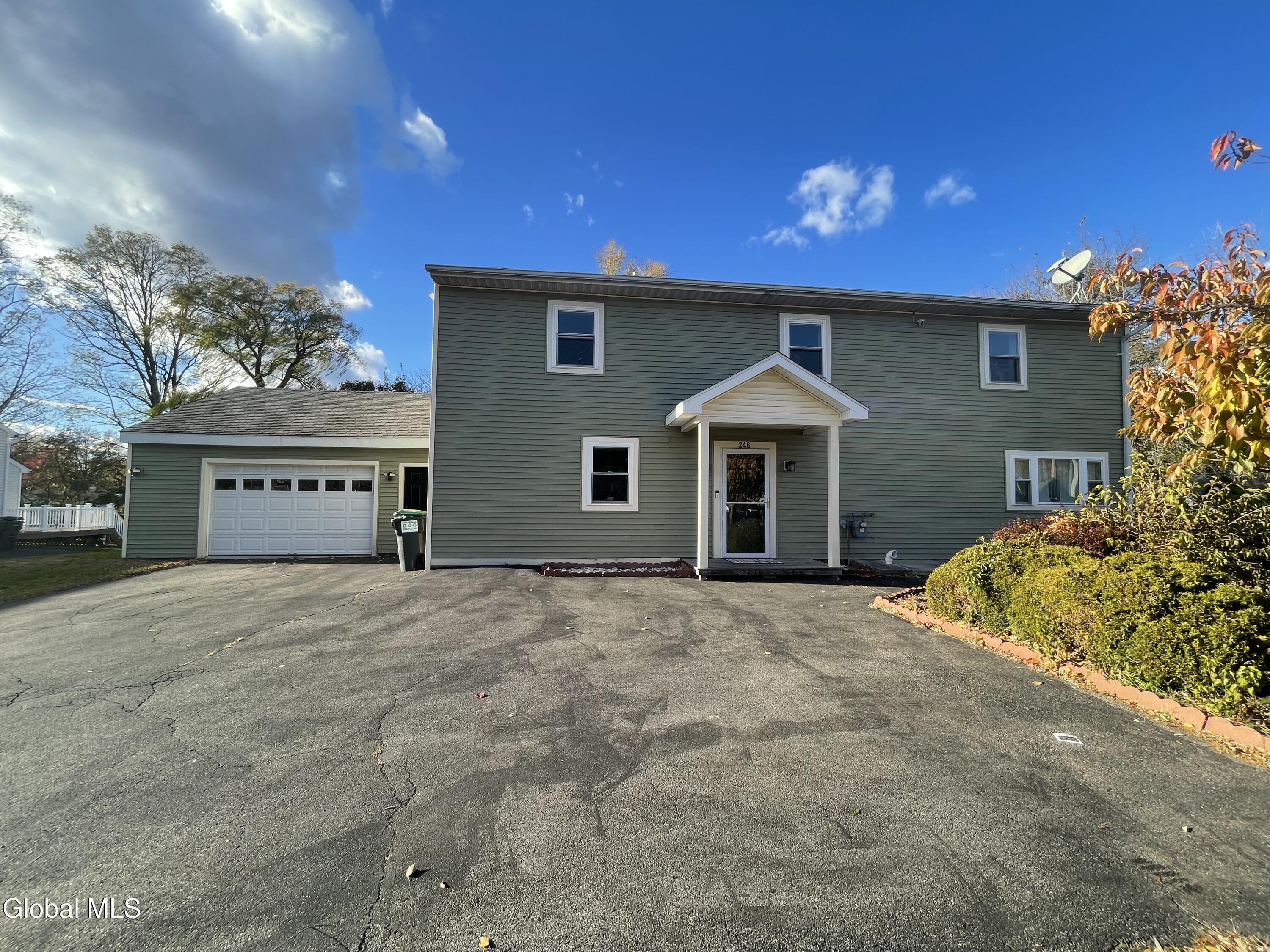 246 Lisha Kill Road Schenectady, NY 12309 - Photo 1 of 38 IMG_8732