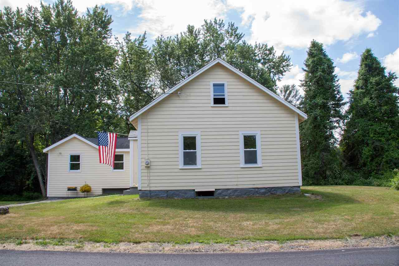 5 Humphrey Road Derry, NH 03038 - Photo 3 of 33