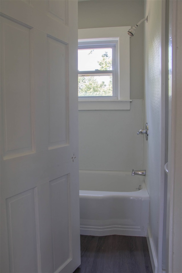 5 Humphrey Road Derry, NH 03038 - Photo 10 of 33