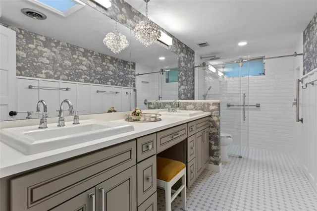 a view of a room with shelf