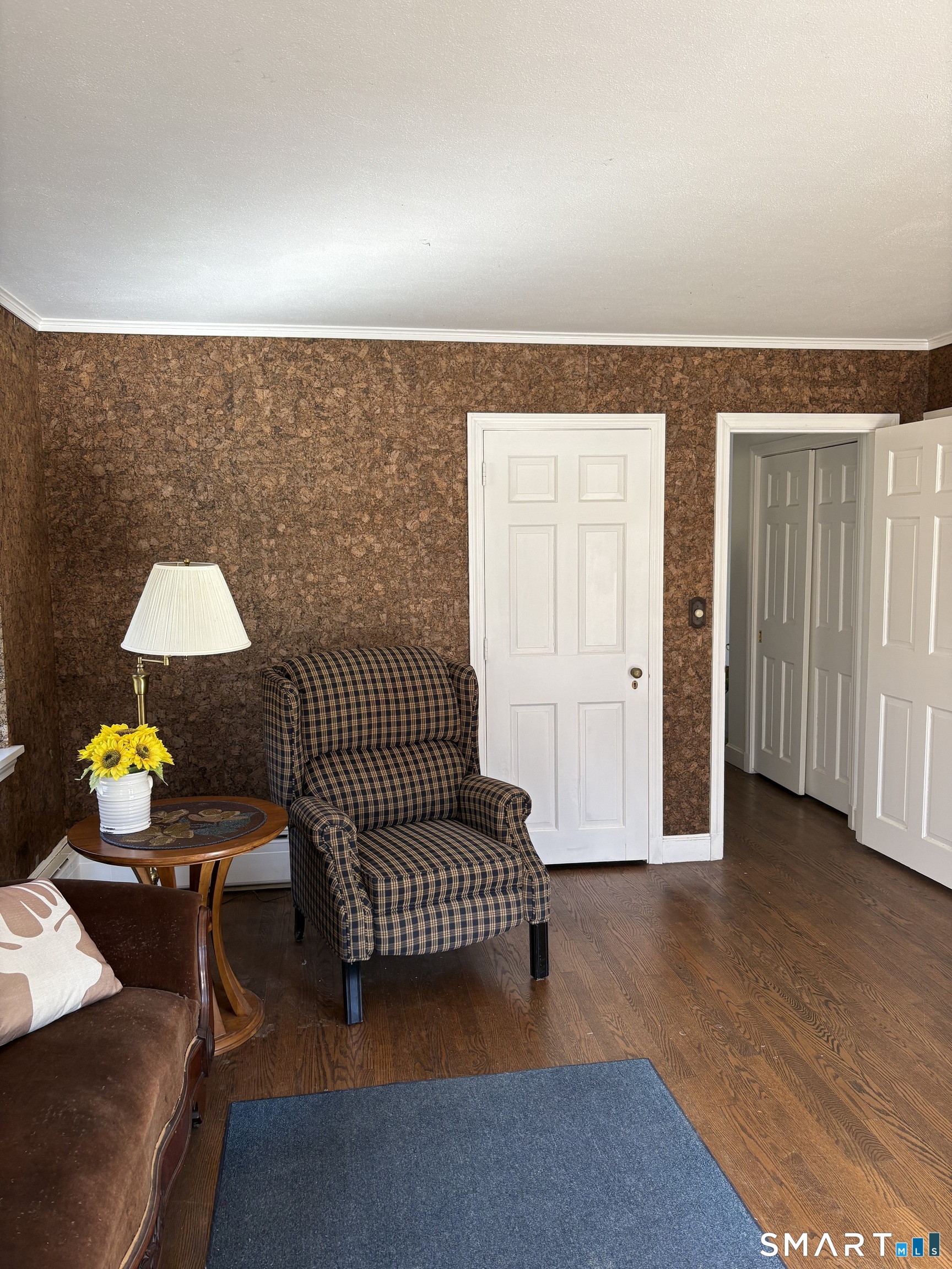 321 Artillery Road Middlebury, CT 06762 - Photo 8 of 15 a living room with furniture