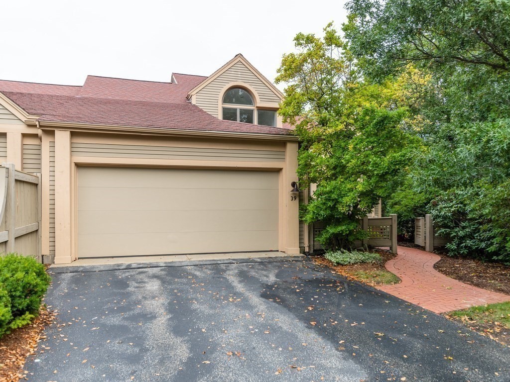 7 Wainwright Road, Unit 39 Winchester, MA 01890 - Photo 26 of 38 Gallery Image 26