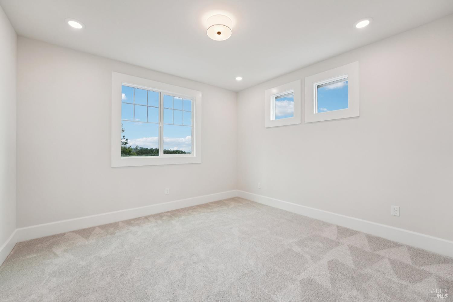 5663 Crystal Drive Santa Rosa, CA 95404 - Photo 33 of 80