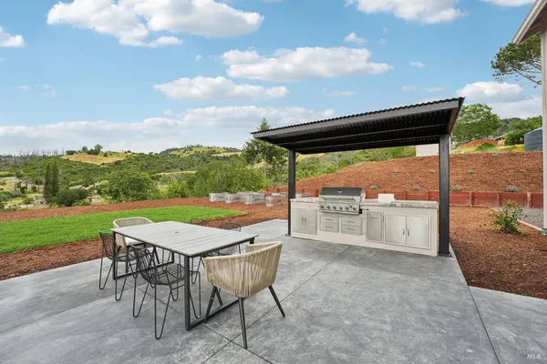 $2,199,000 | 5663 Crystal Drive, Santa Rosa, CA 95404