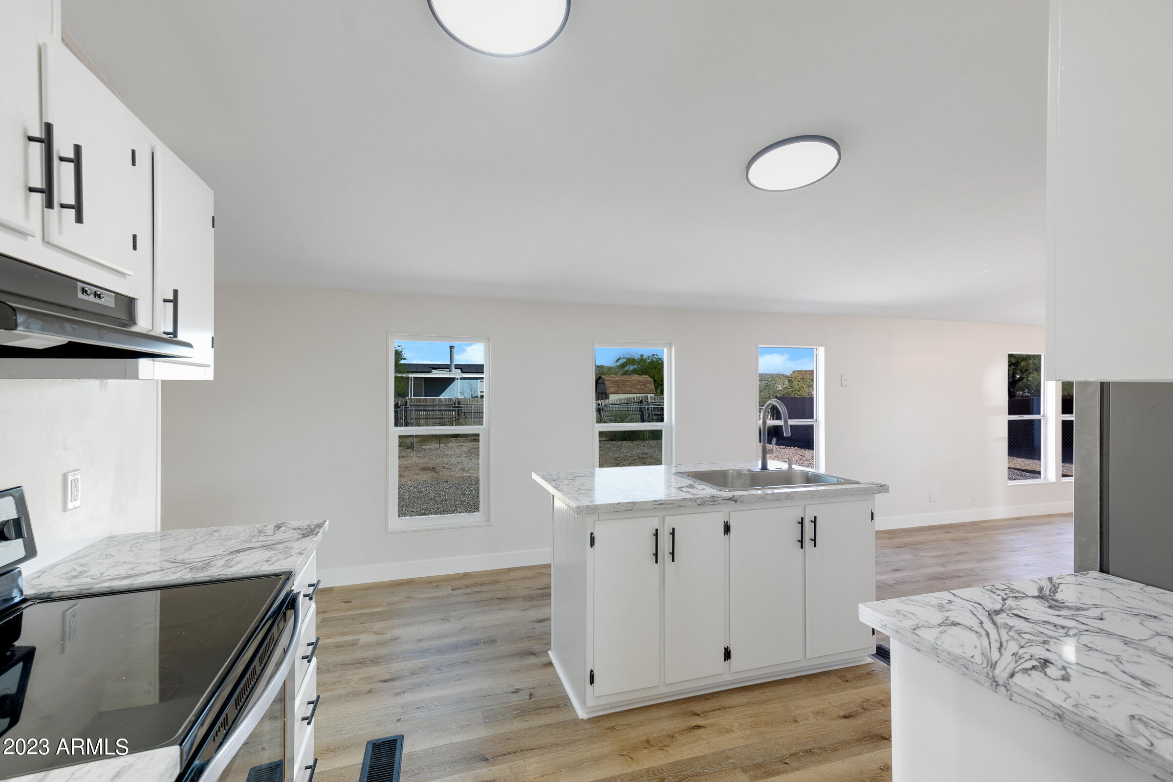 11426 Custer Road Arizona City, AZ 85123 - Photo 5 of 19 11426 Custer Rd-9