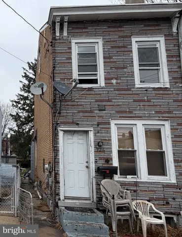 $1,850 | 726 Genesee Street, Trenton, NJ 08611