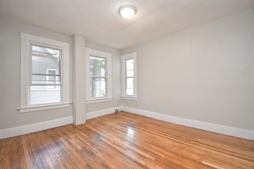 53 Euclid Avenue Springfield, MA 01108 - Photo 14 of 39