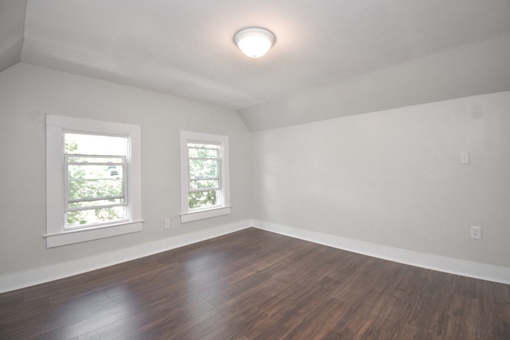 53 Euclid Avenue Springfield, MA 01108 - Photo 32 of 39