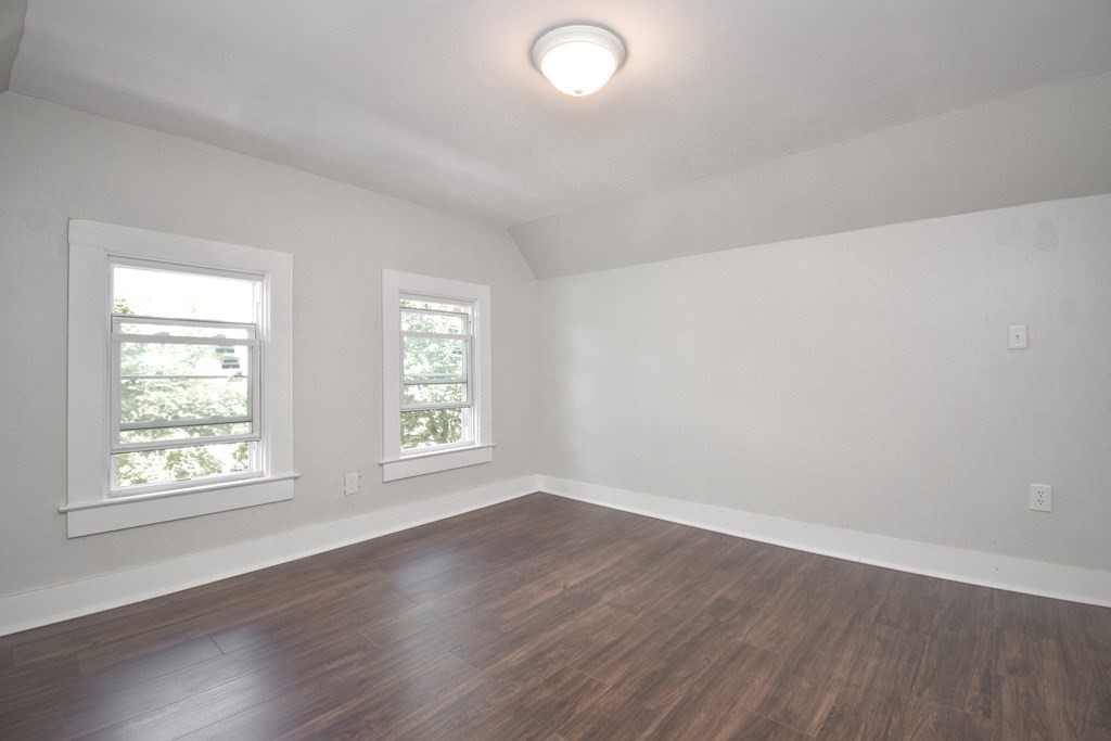 53 Euclid Avenue Springfield, MA 01108 - Photo 33 of 39