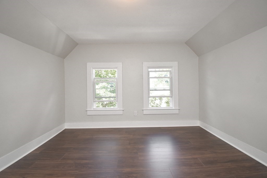 53 Euclid Avenue Springfield, MA 01108 - Photo 35 of 39