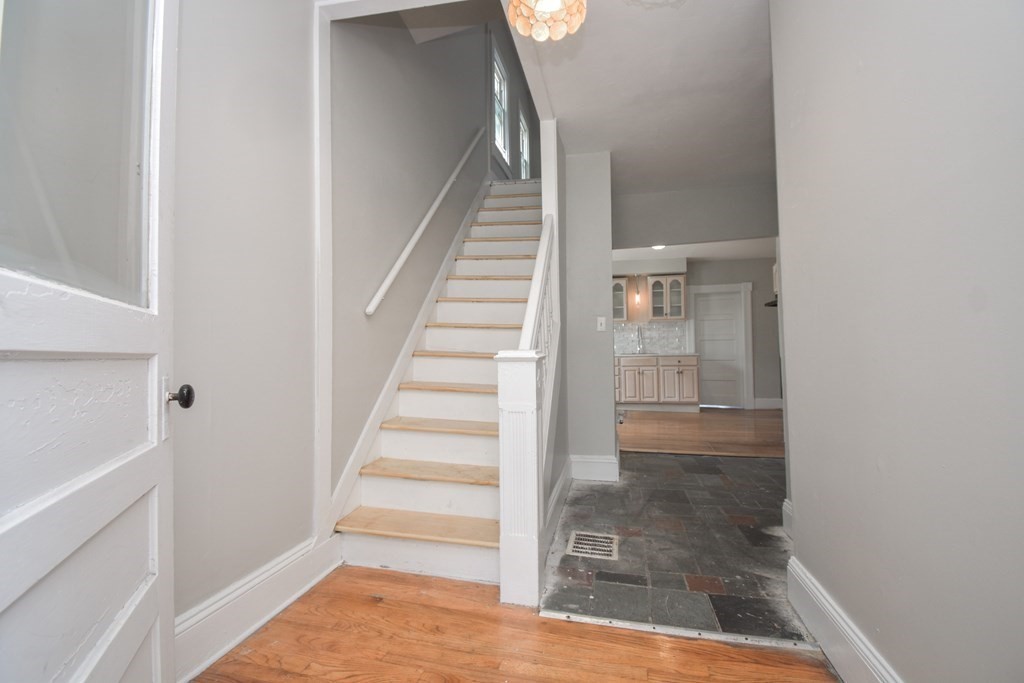 53 Euclid Avenue Springfield, MA 01108 - Photo 36 of 39