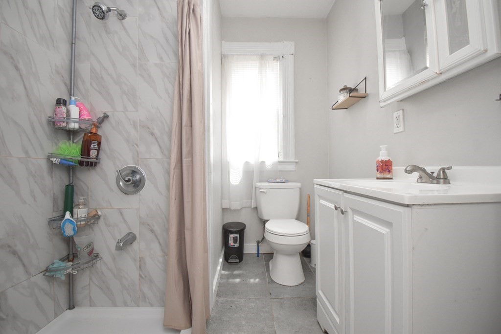 53 Euclid Avenue Springfield, MA 01108 - Photo 8 of 39