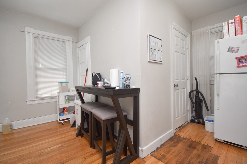 53 Euclid Avenue Springfield, MA 01108 - Photo 9 of 39