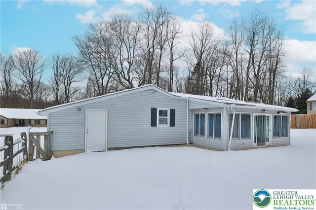 $2,395 | 7718 Sweetwood Drive, Lower Macungie Township, PA 18062