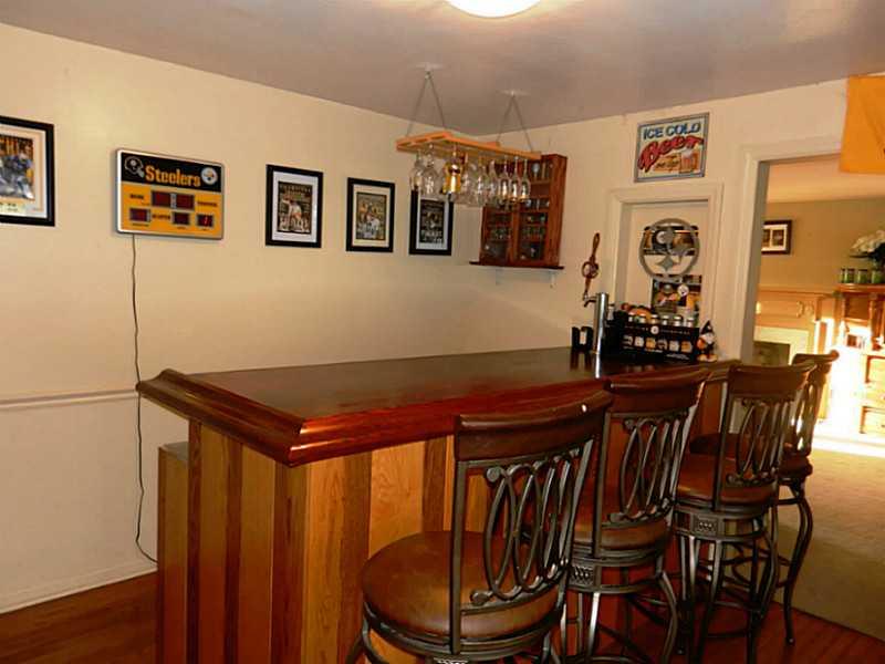 402 Manordale Road Upper St. Clair, PA 15241 - Photo 10 of 24 Dining Room.