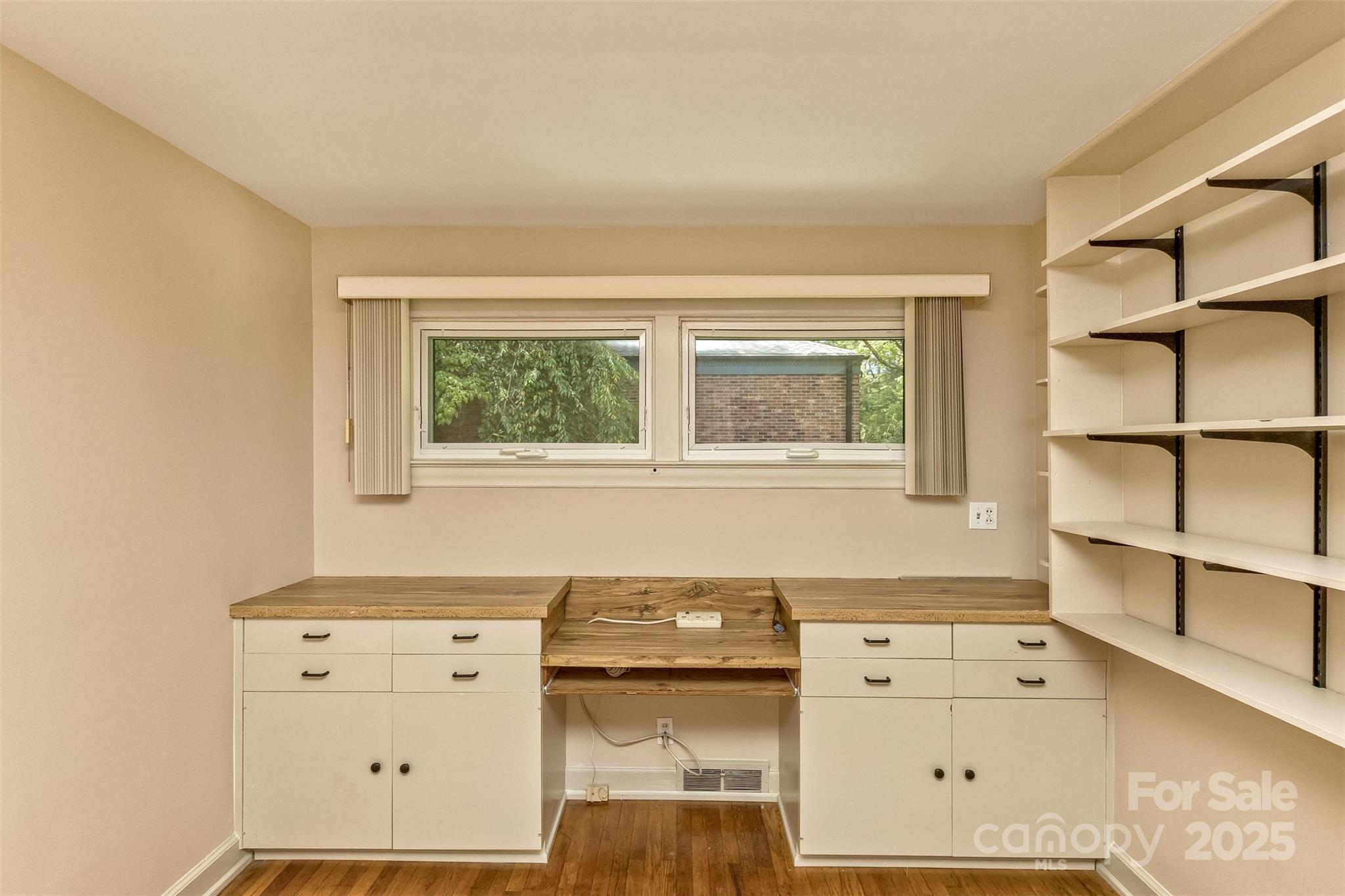 209 Balsam Road Hendersonville, NC 28792 - Photo 26 of 41 Gallery Image 26