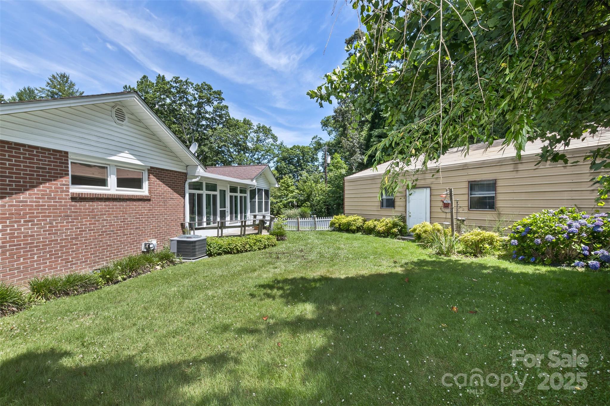 209 Balsam Road Hendersonville, NC 28792 - Photo 33 of 41 Gallery Image 33