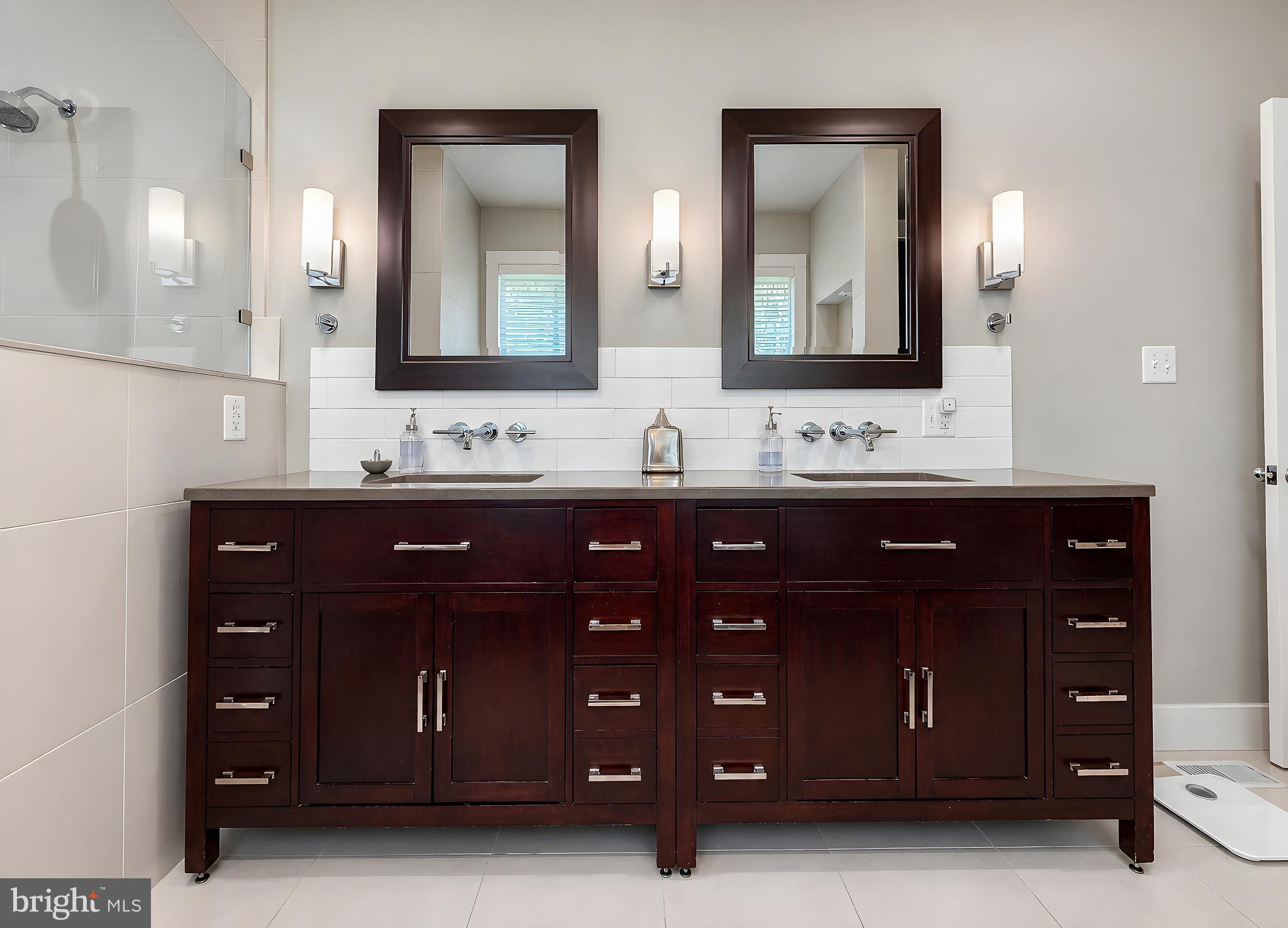 12265 Potomac View Road Newburg, MD 20664 - Photo 26 of 81 Dual vanity