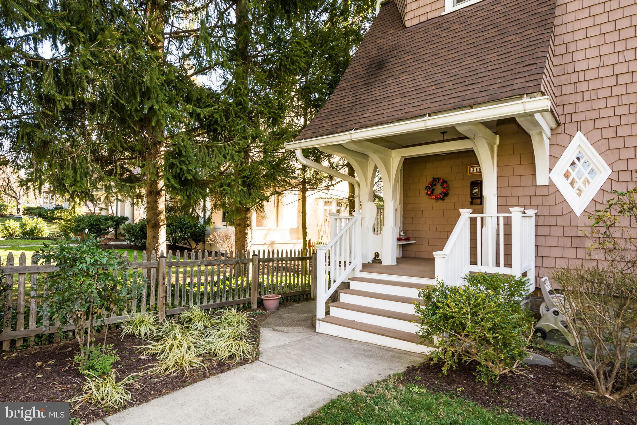319 Woodlawn Road Baltimore, MD 21210 - Photo 2 of 66 Front Porch