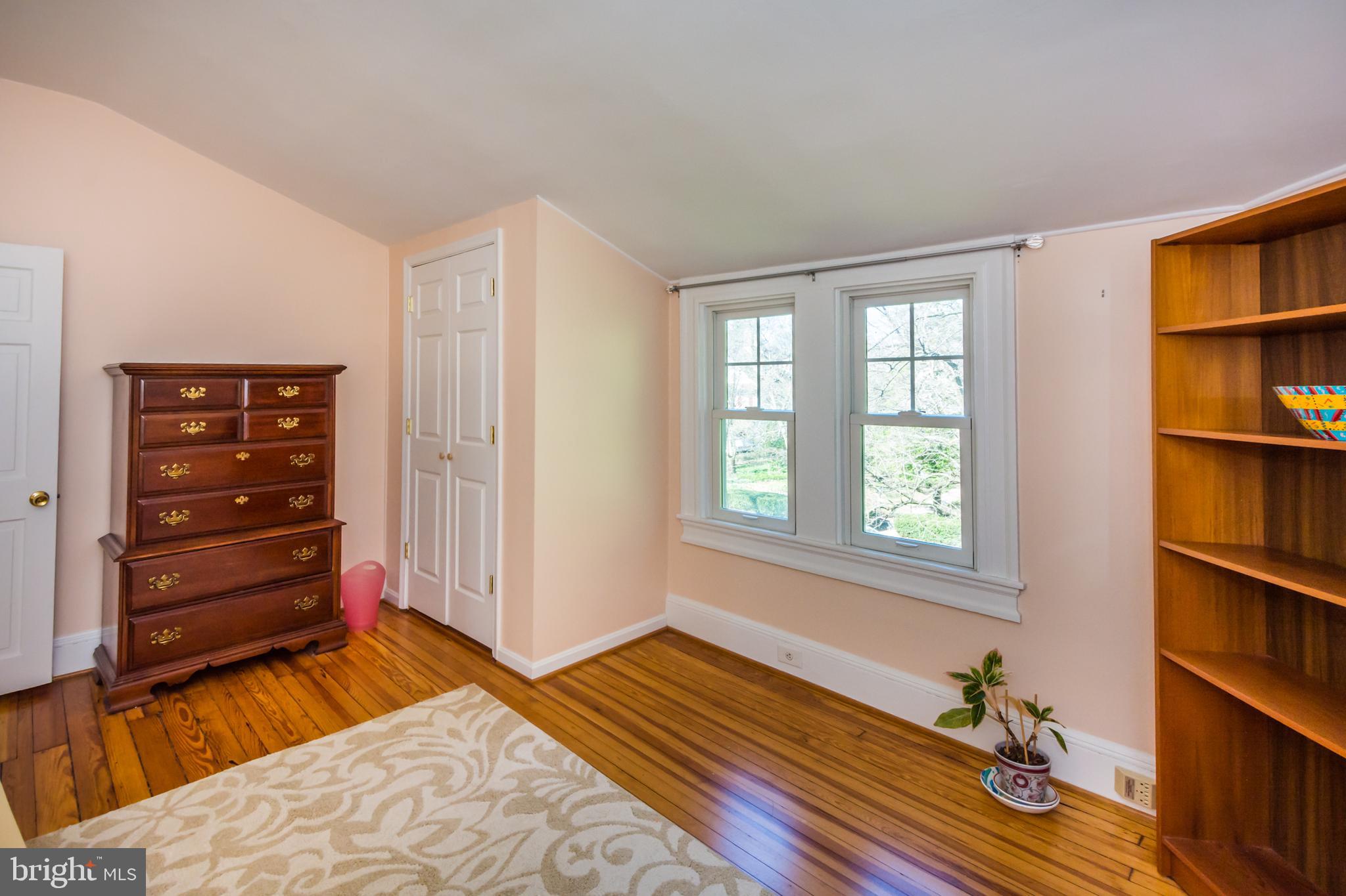 319 Woodlawn Road Baltimore, MD 21210 - Photo 57 of 66 3rd floor, Fourth Bedroom.