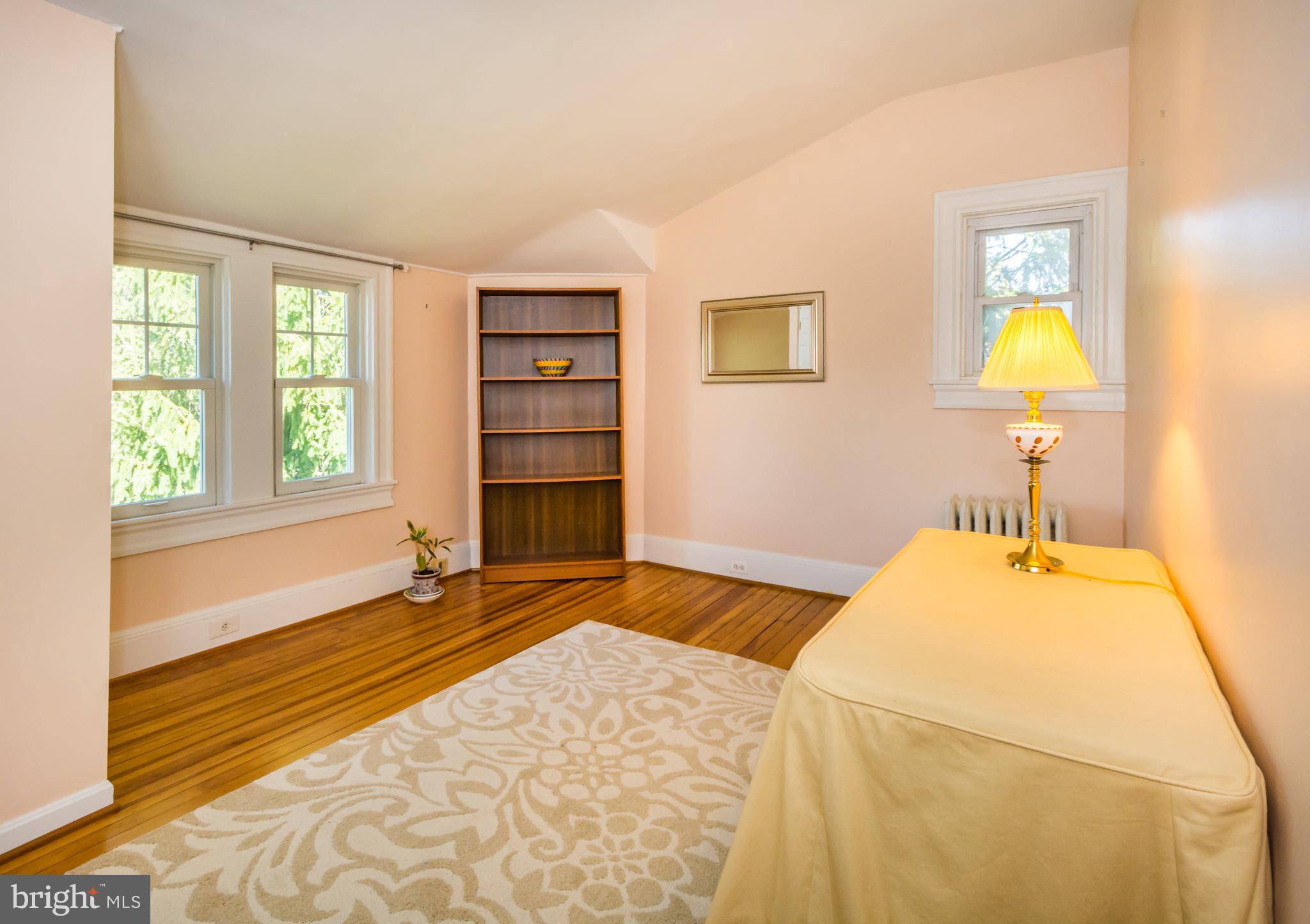 319 Woodlawn Road Baltimore, MD 21210 - Photo 58 of 66 Fourth Bedroom.