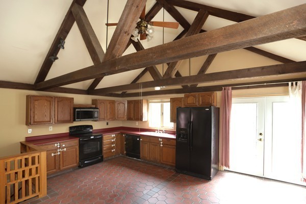 8 Governors Road Groveland, MA 01834 - Photo 5 of 15 Gallery Image 5