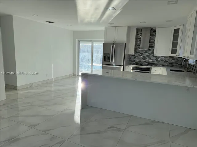 $3,999 | 3300 Southwest 94th Court, Miami, FL 33165