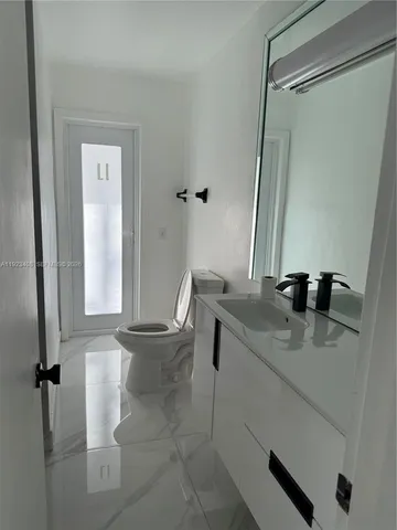 $3,999 | 3300 Southwest 94th Court, Miami, FL 33165