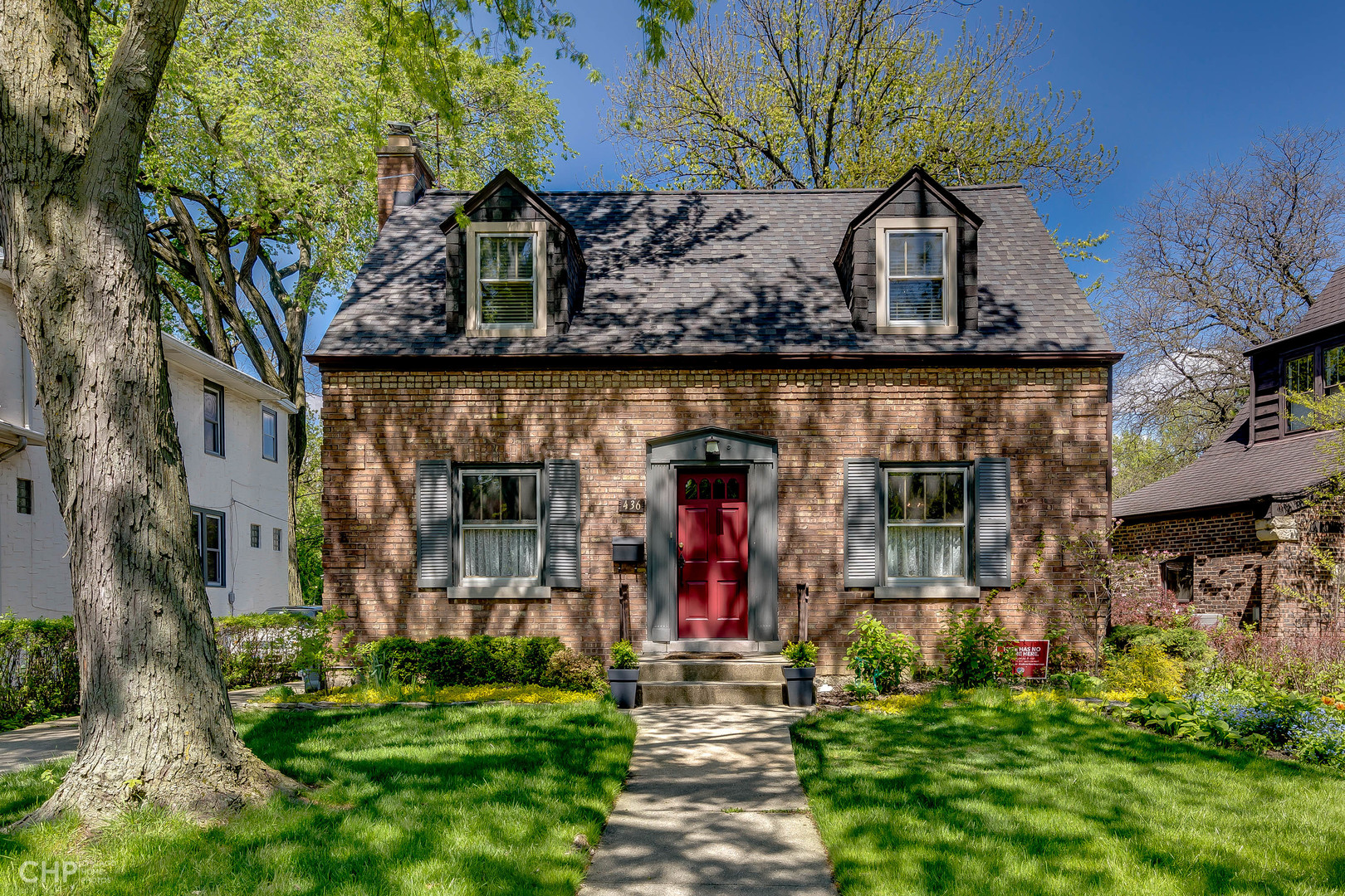 436 Selborne Road Riverside, IL 60546 - Photo 1 of 19