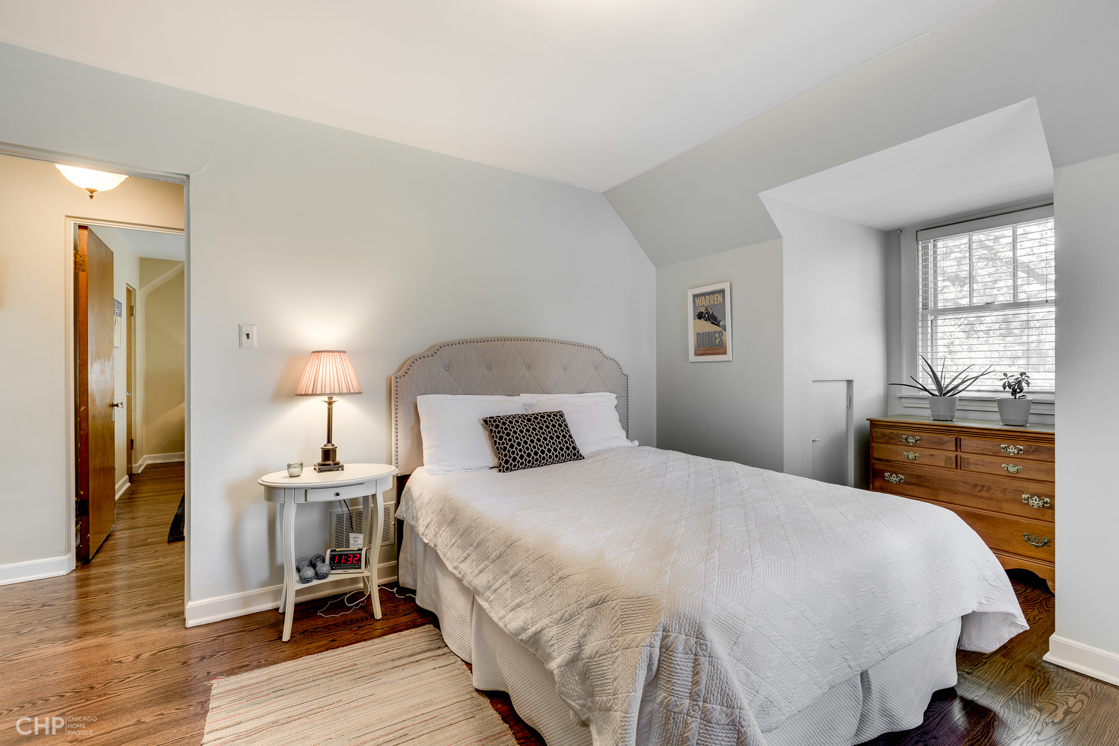 436 Selborne Road Riverside, IL 60546 - Photo 10 of 19