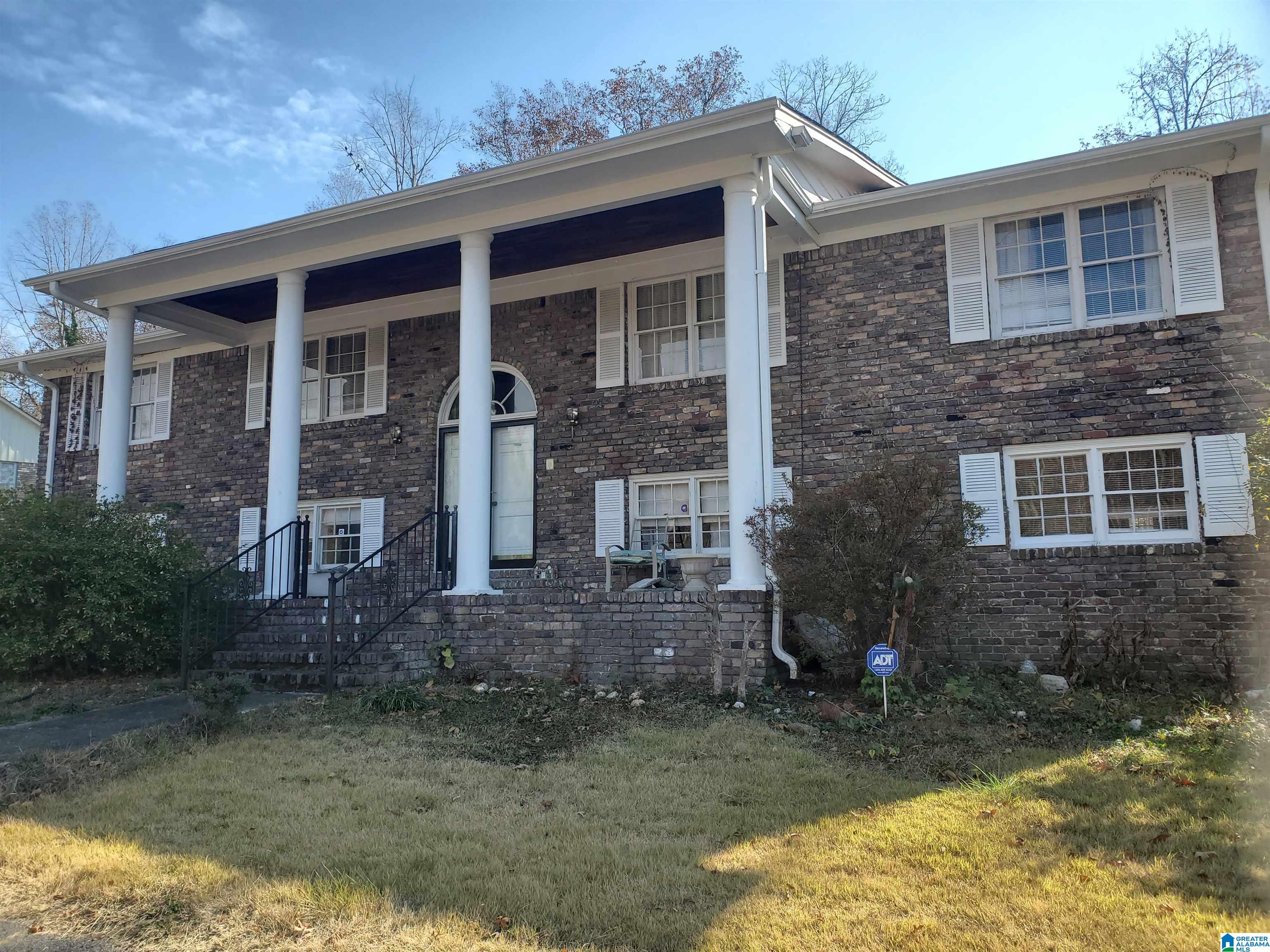 421 Sun Valley Road Birmingham, AL 35215 - Photo 1 of 18