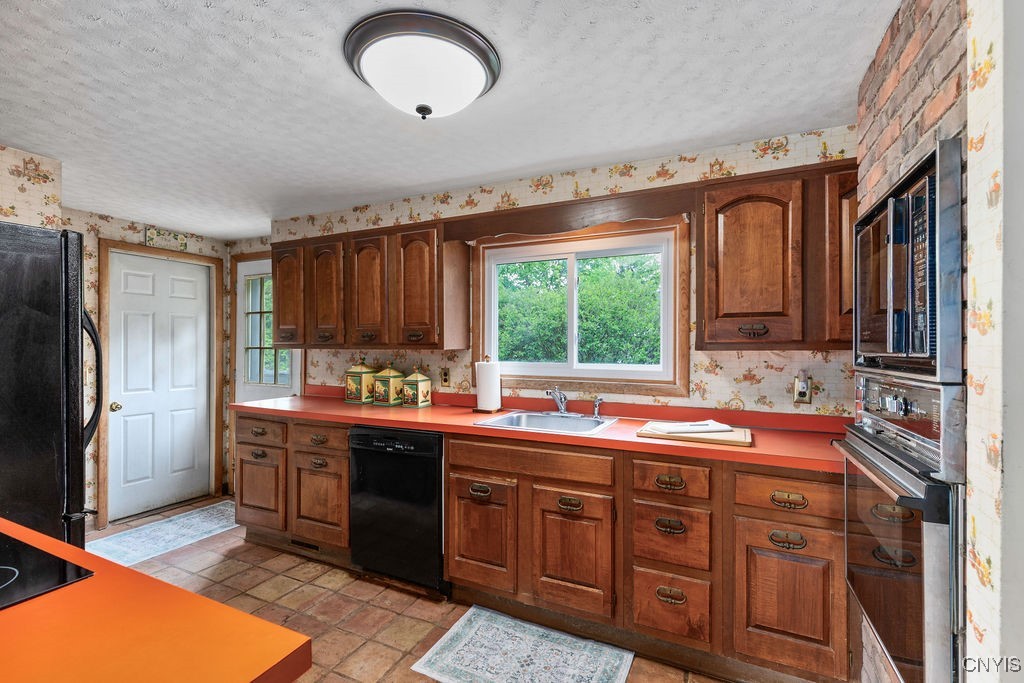 2 Dove Path Clay, NY 13090 - Photo 13 of 40