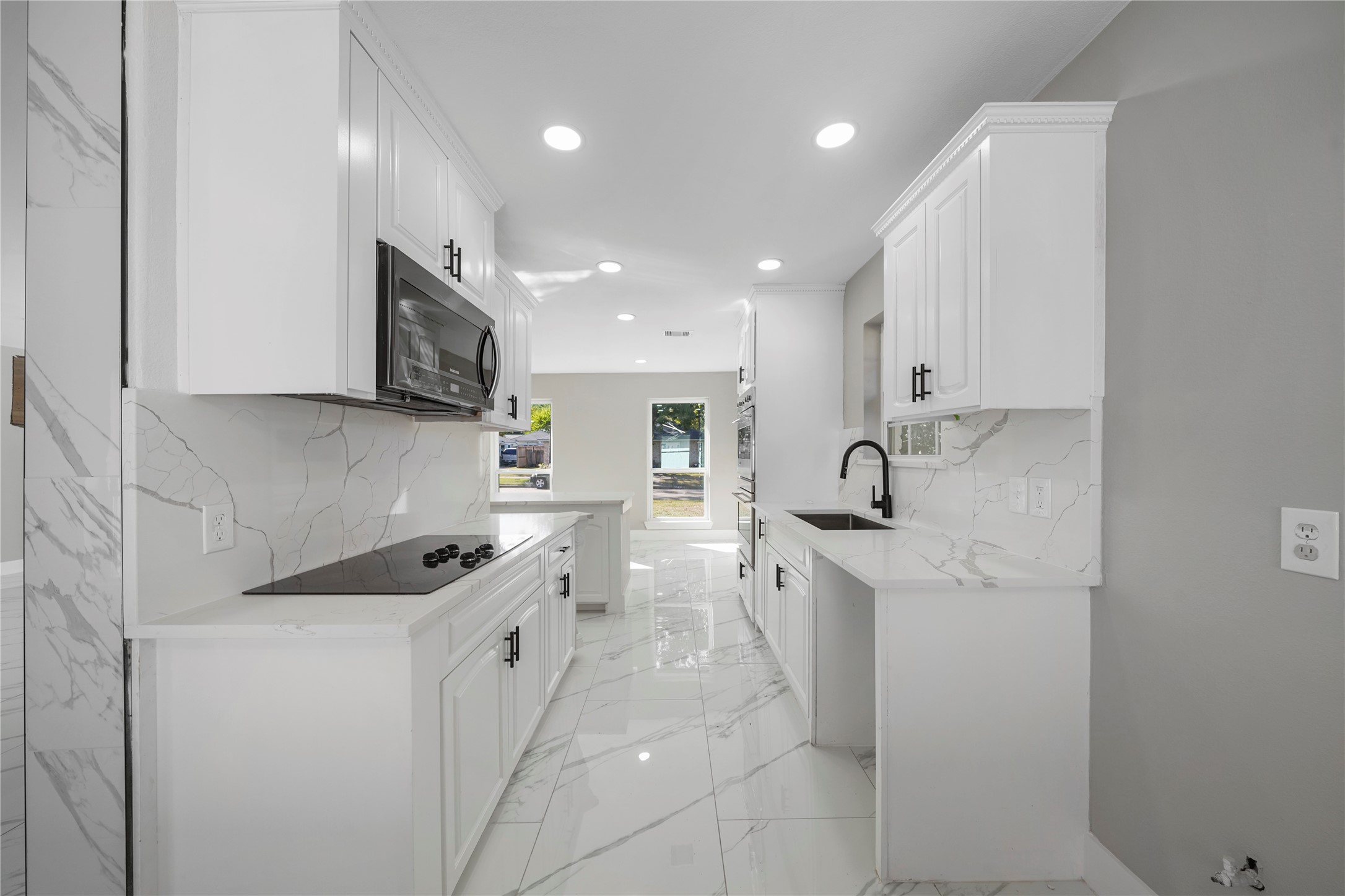 23242 Canyon Lake Drive Spring, TX 77373 - Photo 9 of 34