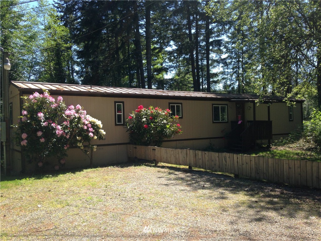 4621 Sunnyslope Road Southwest Port Orchard, WA 98367 - Photo 1 of 18 Gallery Image 1