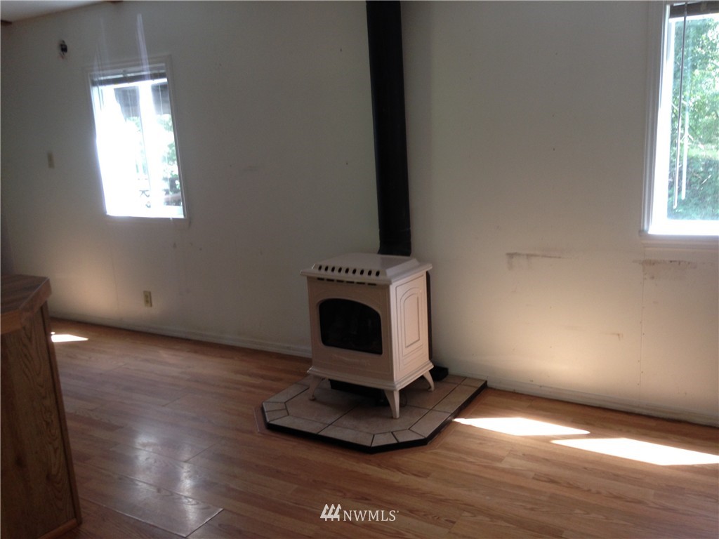 4621 Sunnyslope Road Southwest Port Orchard, WA 98367 - Photo 5 of 18 Gallery Image 5