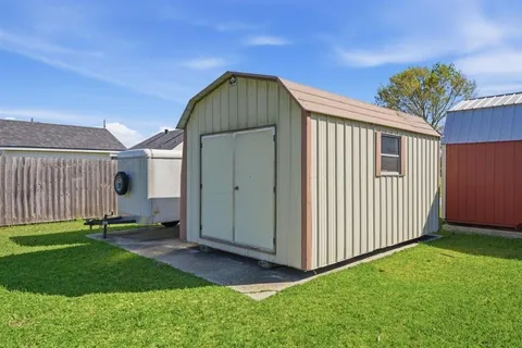 $240,000 | 6633 Bonne Meadow Lane, Lake Charles, LA 70605