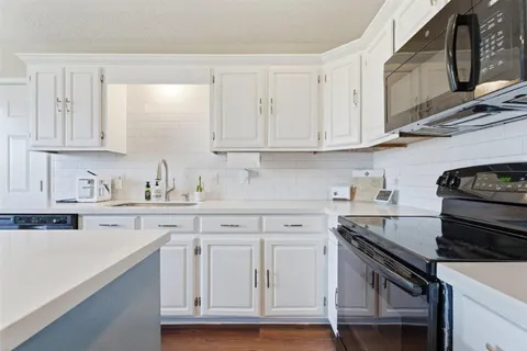 $240,000 | 6633 Bonne Meadow Lane, Lake Charles, LA 70605