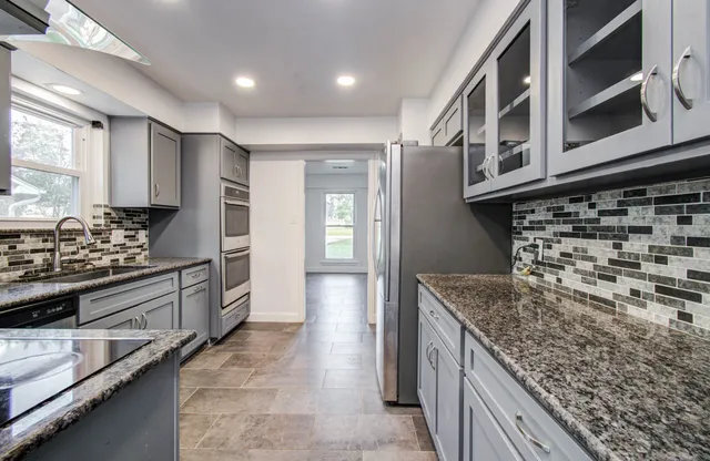 $1,900 | 674 Ravensworth Drive, Conroe, TX 77302