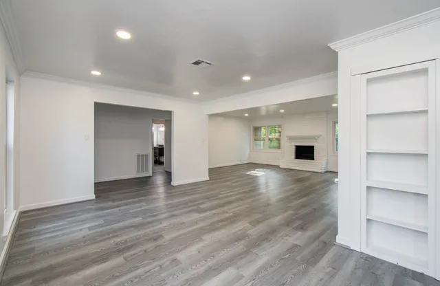 $1,900 | 674 Ravensworth Drive, Conroe, TX 77302