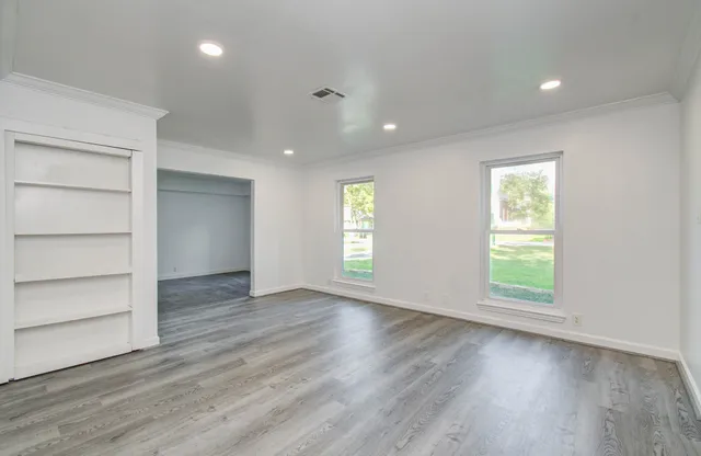 $1,900 | 674 Ravensworth Drive, Conroe, TX 77302