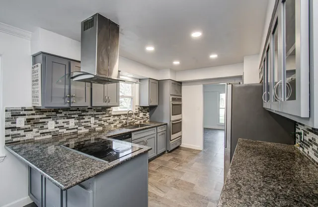 $1,900 | 674 Ravensworth Drive, Conroe, TX 77302