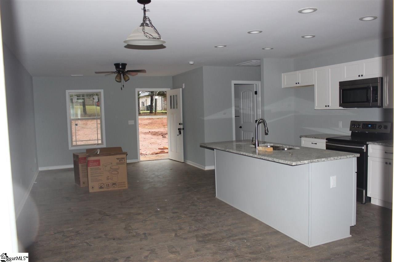 1107 Southfield Street Inman, SC 29349 - Photo 2 of 18 Gallery Image 2