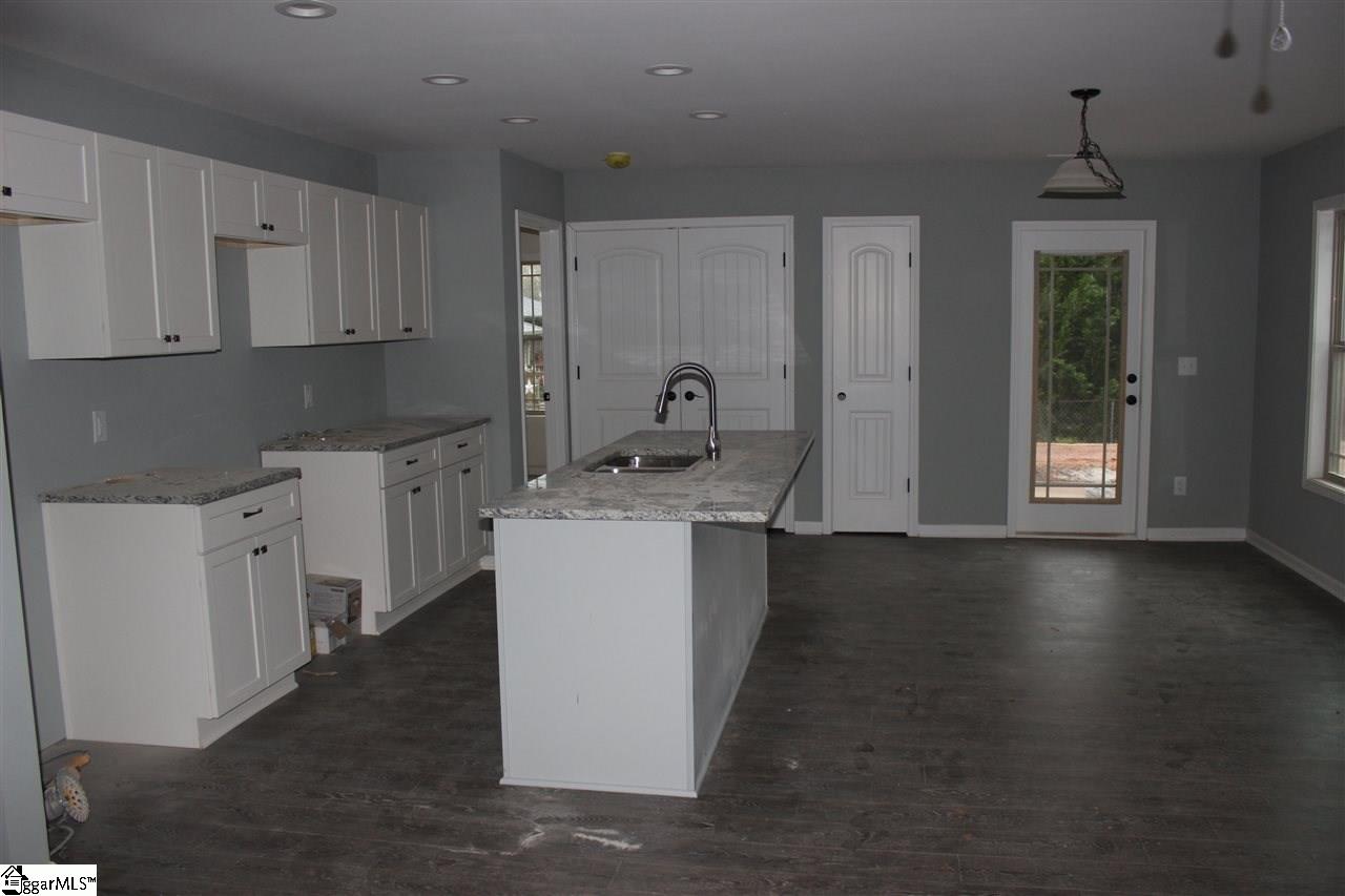 1107 Southfield Street Inman, SC 29349 - Photo 8 of 18 Gallery Image 8