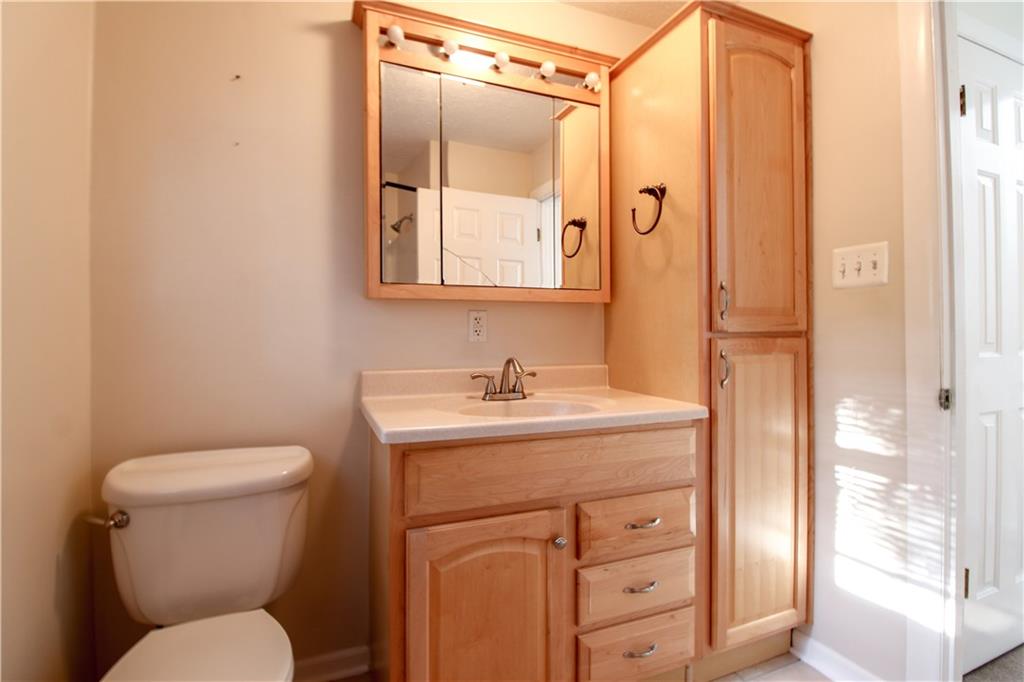 12 South Petrie Road Coraopolis, PA 15108 - Photo 13 of 23 Gallery Image 13